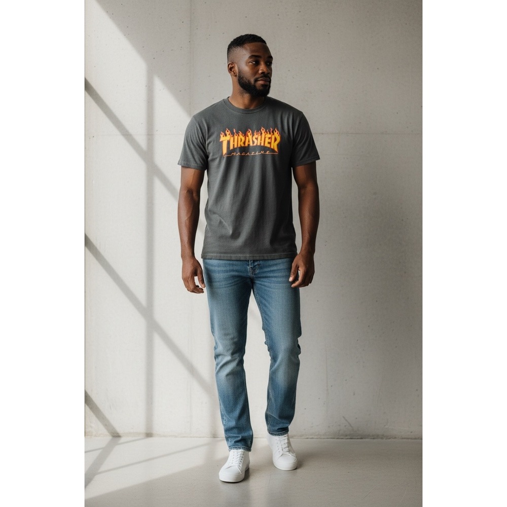 Thrasher Magazine Flame Logo Graphic‎ T-Shirt Charcoal Gray Mens Small